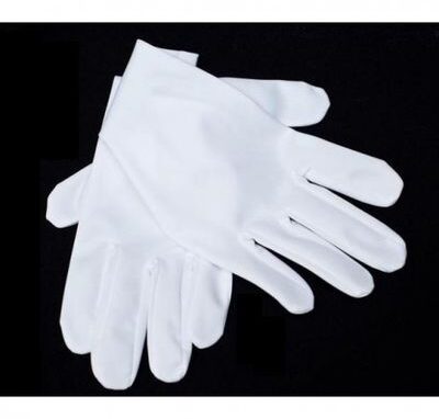Białe rękawiczki do trumny.